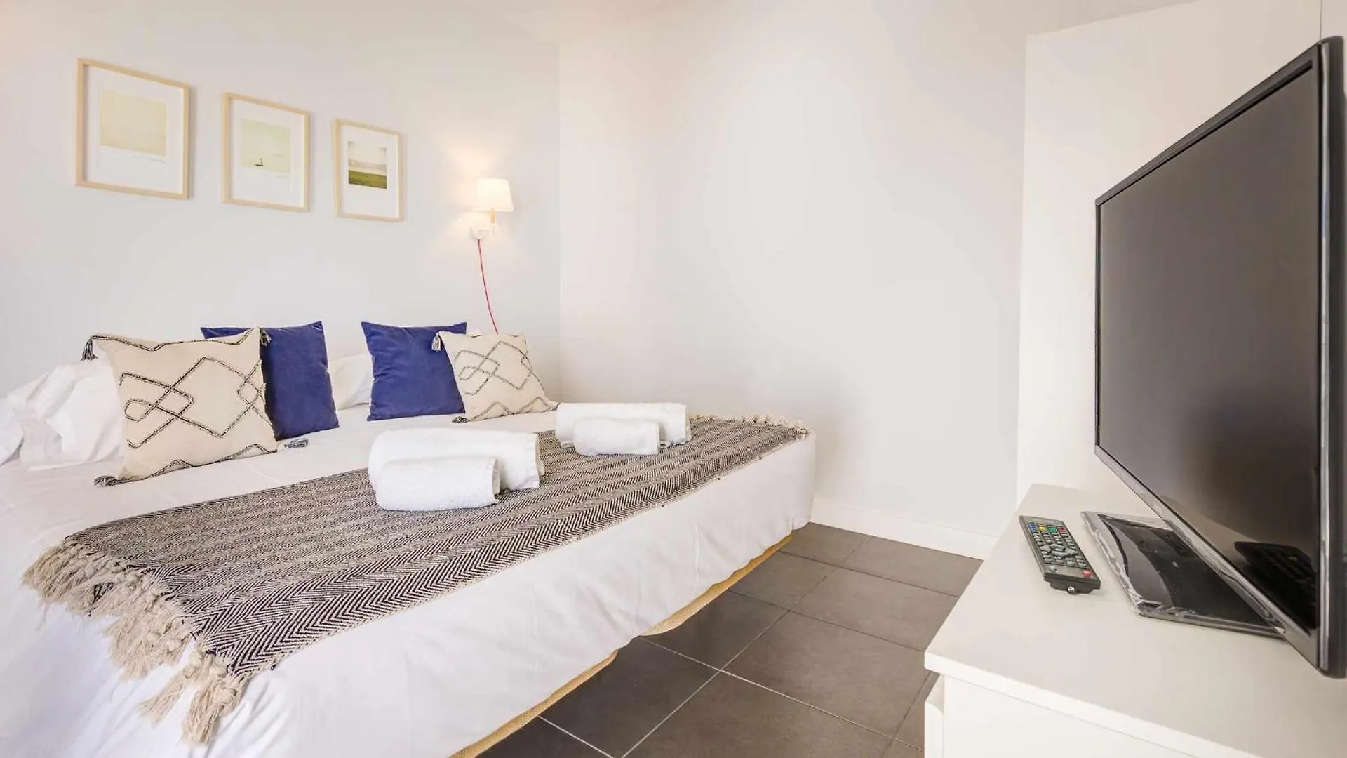 Apartment Puipana Precioso Apartamento Con Piscina Villaverde  Spain